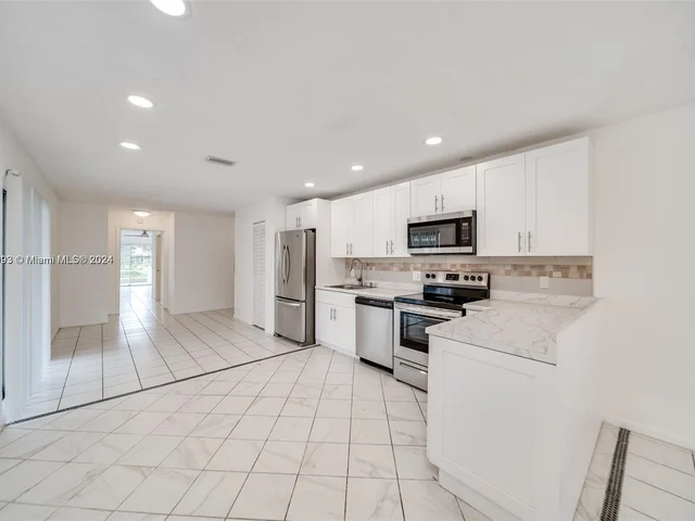 11640 NW 39th St # 1, Coral Springs FL 33065