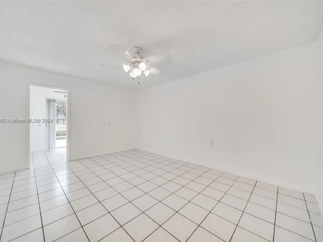 11640 NW 39th St # 1, Coral Springs FL 33065