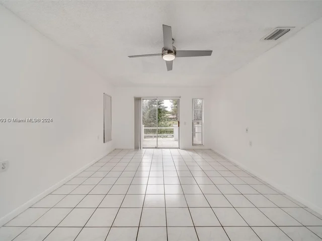 11640 NW 39th St # 1, Coral Springs FL 33065