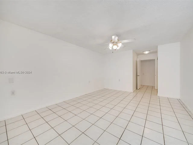 11640 NW 39th St # 1, Coral Springs FL 33065