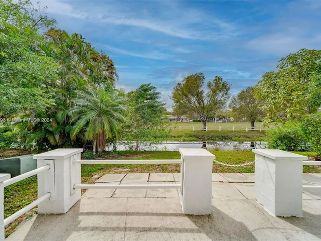 11640 NW 39th St # 1, Coral Springs FL 33065