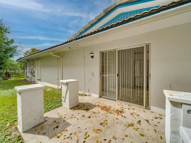 11640 NW 39th St # 1, Coral Springs FL 33065