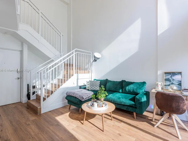 1528 Brickell Ave # 109, Miami FL 33129