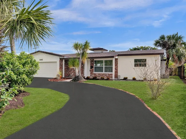 4440 NE 16th Ave, Oakland Park FL 33334