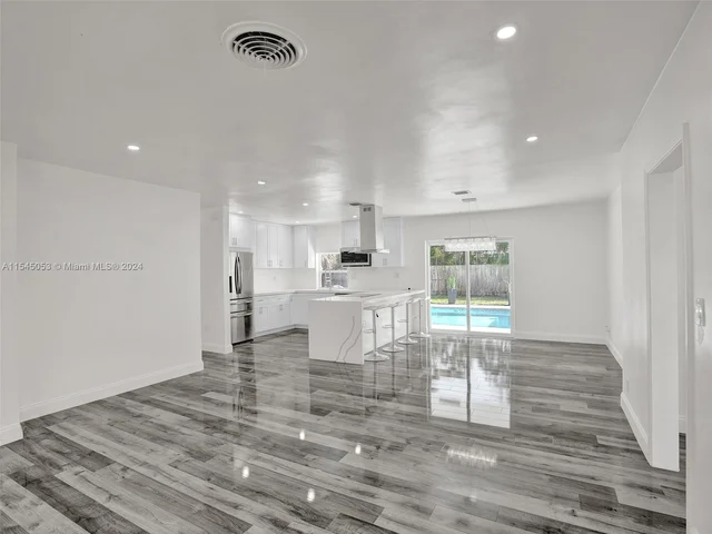 4440 NE 16th Ave, Oakland Park FL 33334