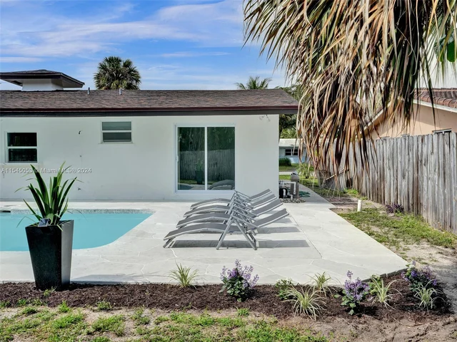 4440 NE 16th Ave, Oakland Park FL 33334