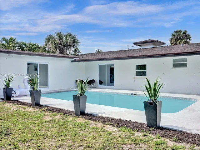 4440 NE 16th Ave, Oakland Park FL 33334