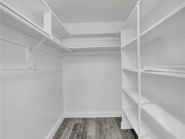 4440 NE 16th Ave, Oakland Park FL 33334