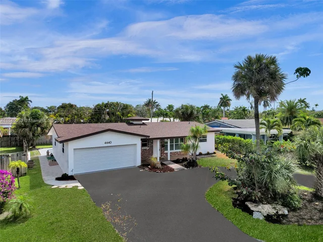 4440 NE 16th Ave, Oakland Park FL 33334