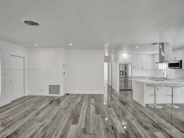 4440 NE 16th Ave, Oakland Park FL 33334