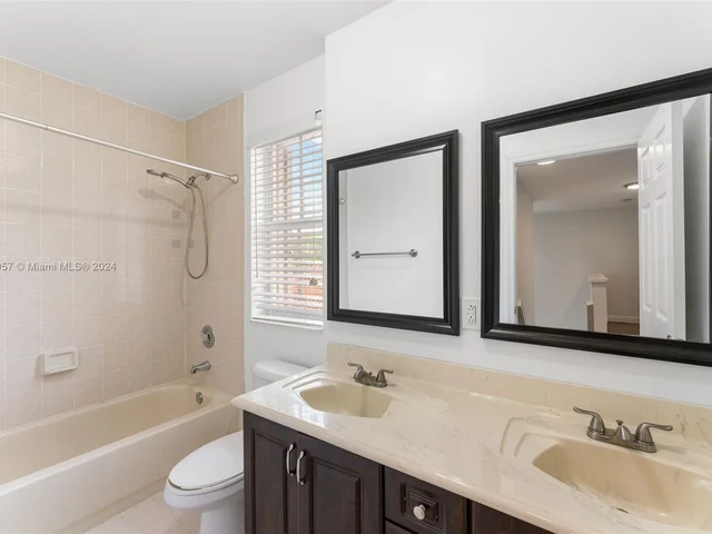 8148 SW 163rd Ct, Miami FL 33193