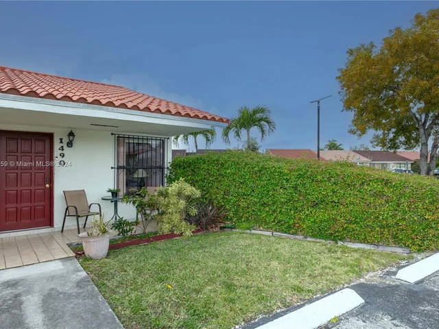 1490 SW 124th Place Concourse, Miami FL 33184