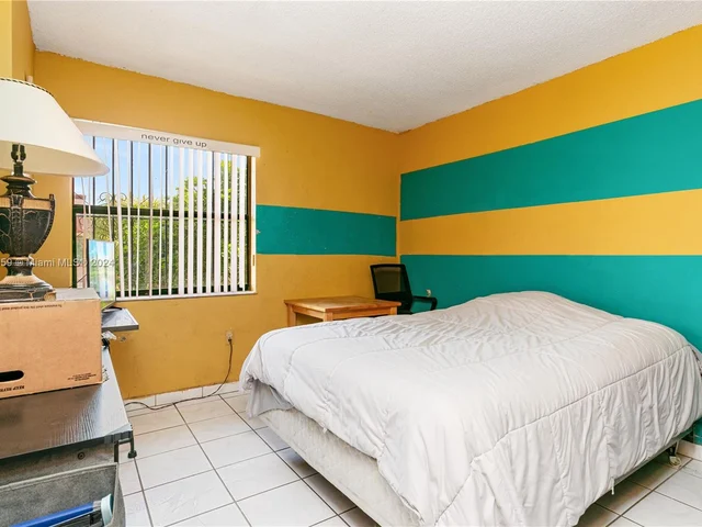 1490 SW 124th Place Concourse, Miami FL 33184