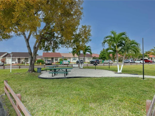 1490 SW 124th Place Concourse, Miami FL 33184