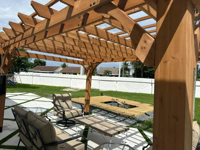 20405 NW 37th Ct, Miami Gardens FL 33055