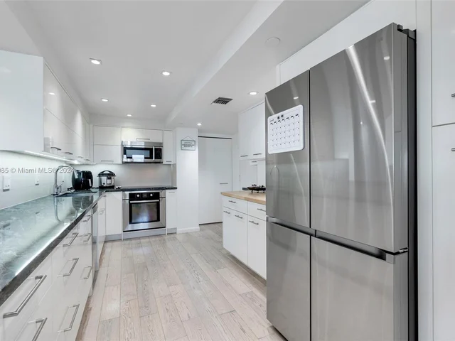 3200 Port Royale Dr N # 1101, Fort Lauderdale FL 33308