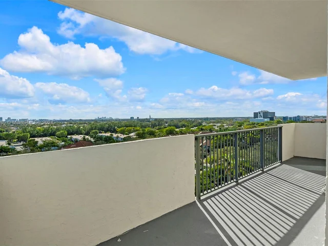 3200 Port Royale Dr N # 1101, Fort Lauderdale FL 33308