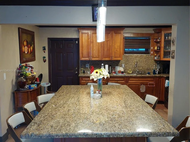 11040 SW 217th Ter, Miami FL 33170