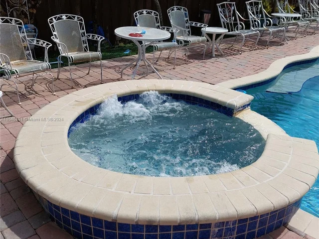 11040 SW 217th Ter, Miami FL 33170