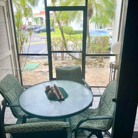 3552 Magellan Cir # 121, Aventura FL 33180