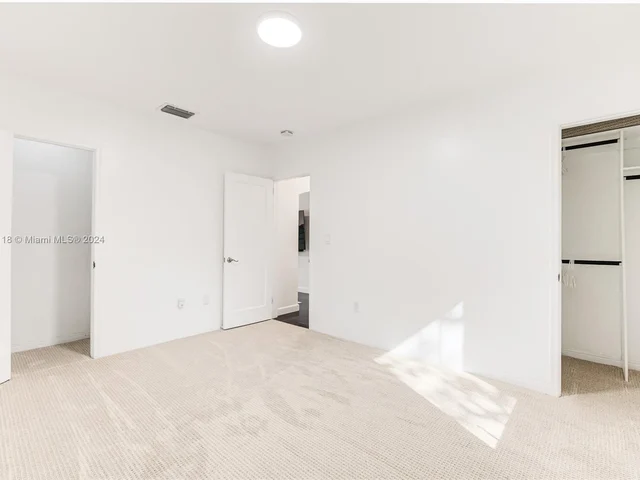 1629 Westward Dr, Miami Springs FL 33166