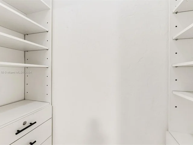 1629 Westward Dr, Miami Springs FL 33166