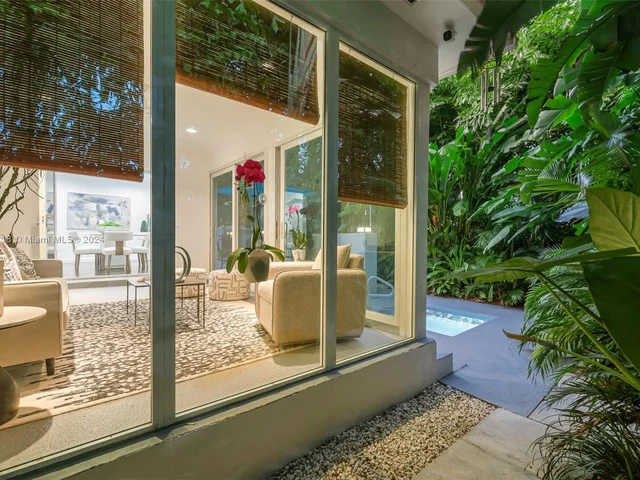 1629 Westward Dr, Miami Springs FL 33166