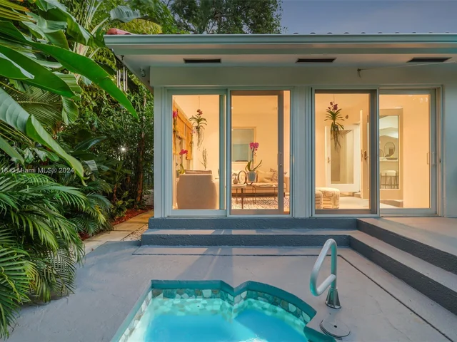 1629 Westward Dr, Miami Springs FL 33166