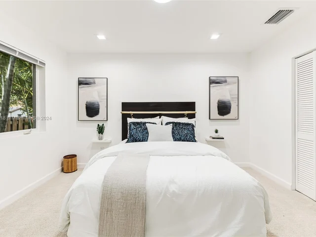 1629 Westward Dr, Miami Springs FL 33166