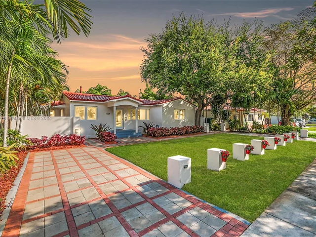 1629 Westward Dr, Miami Springs FL 33166