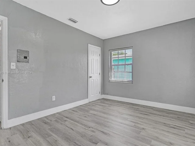 849 NE 133rd St, North Miami FL 33161