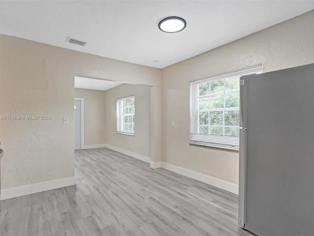 849 NE 133rd St, North Miami FL 33161