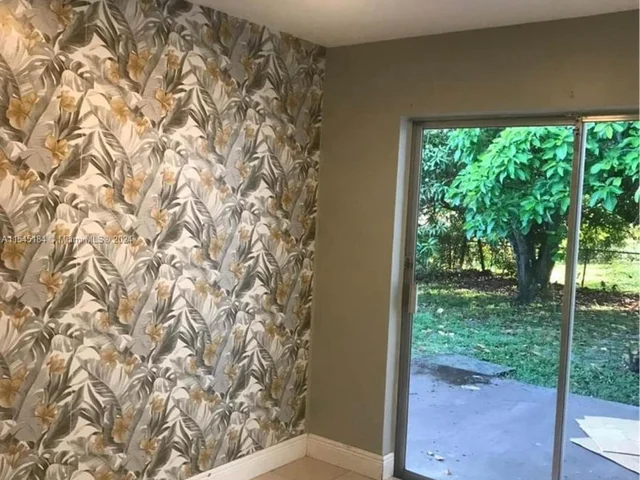 1321 NW 58th Ave, Lauderhill FL 33313