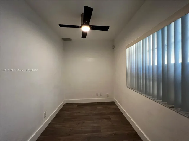 3515 Van Buren St # 102, Hollywood FL 33021