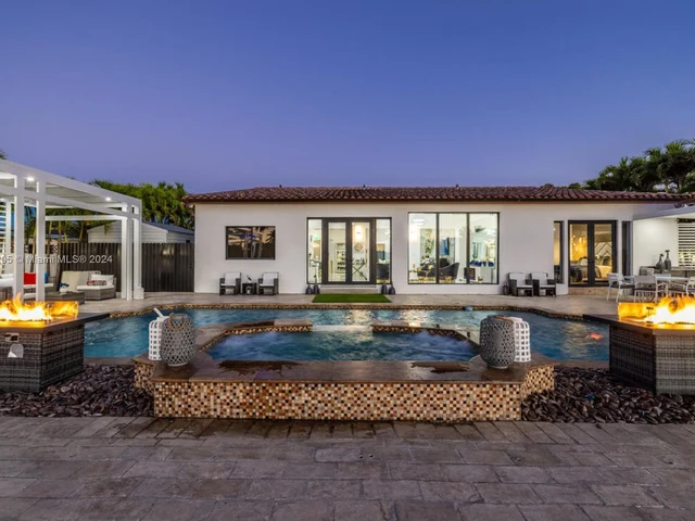 7720 SW 137th Ct, Miami FL 33183