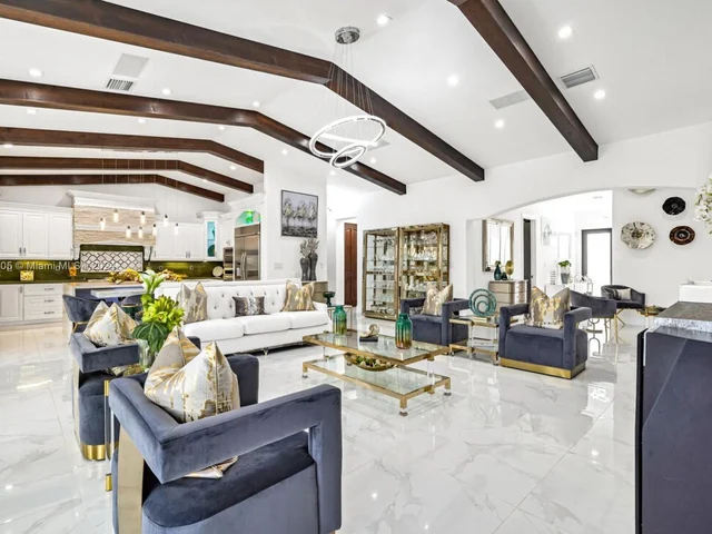 7720 SW 137th Ct, Miami FL 33183