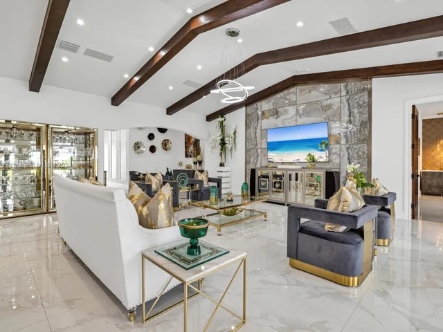 7720 SW 137th Ct, Miami FL 33183