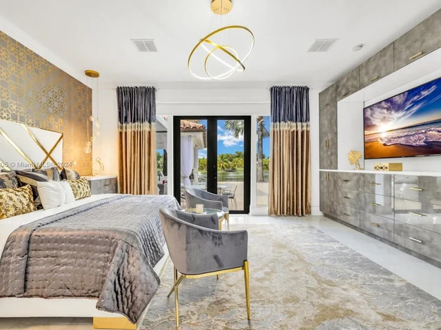 7720 SW 137th Ct, Miami FL 33183