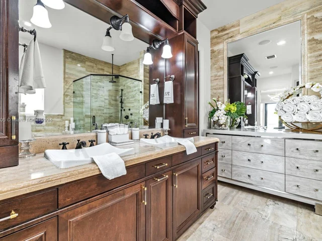 7720 SW 137th Ct, Miami FL 33183