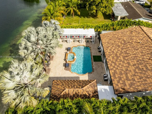 7720 SW 137th Ct, Miami FL 33183