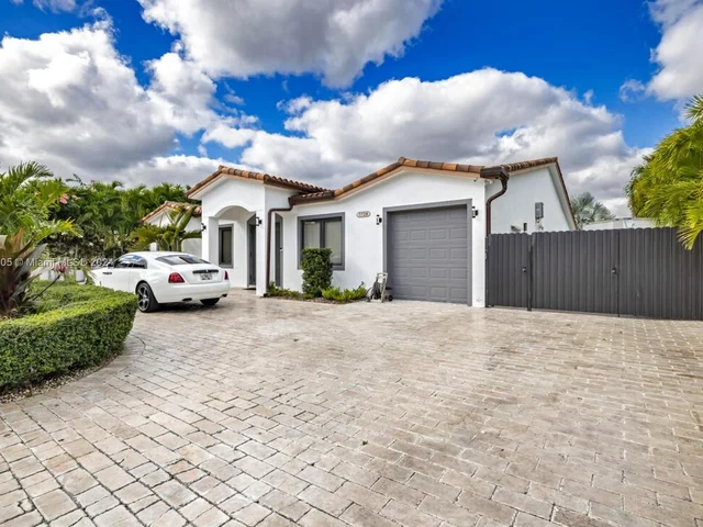 7720 SW 137th Ct, Miami FL 33183