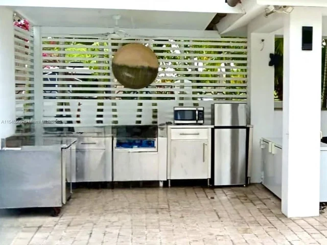 7720 SW 137th Ct, Miami FL 33183