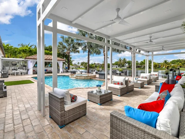 7720 SW 137th Ct, Miami FL 33183