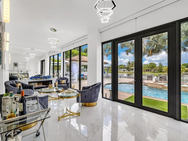 7720 SW 137th Ct, Miami FL 33183