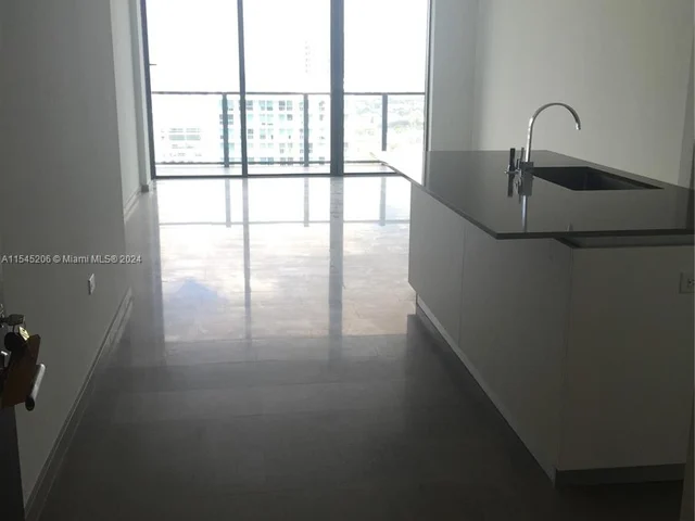 68 SE 6th St # 3406, Miami FL 33131