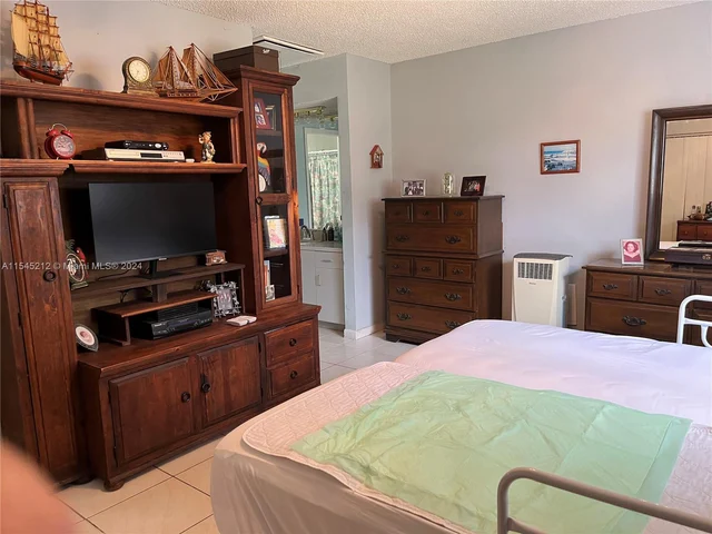 12855 SW 58th Ln, Miami FL 33183