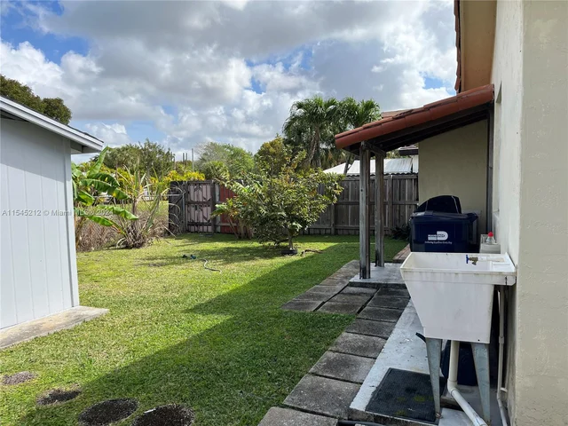 12855 SW 58th Ln, Miami FL 33183