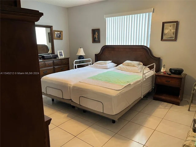 12855 SW 58th Ln, Miami FL 33183