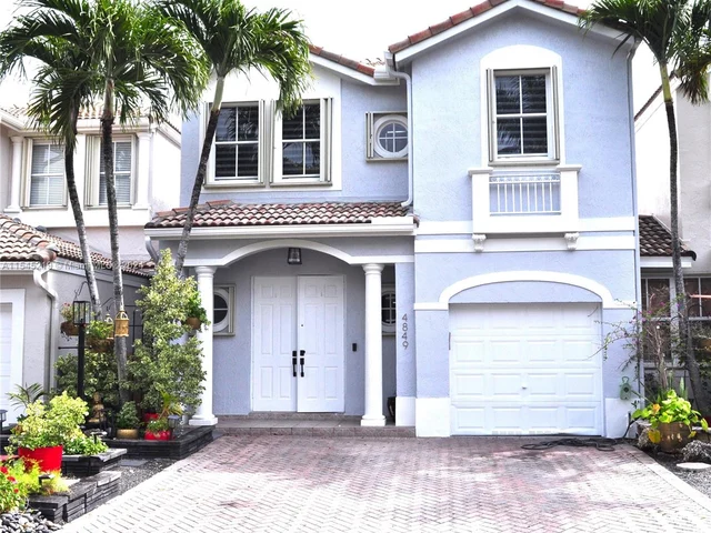4849 NW 108th Path # 0, Doral FL 33178