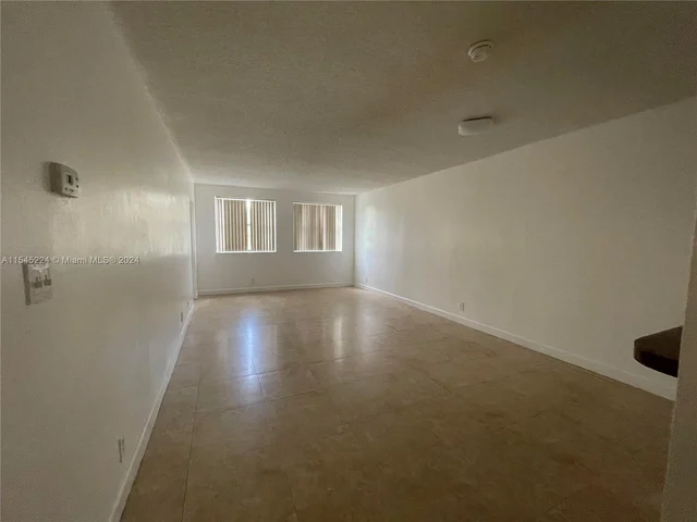 8100 Geneva Ct # 241, Doral FL 33166